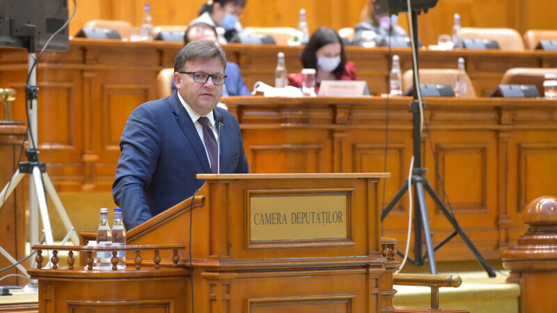 Marius Budai, Parlament