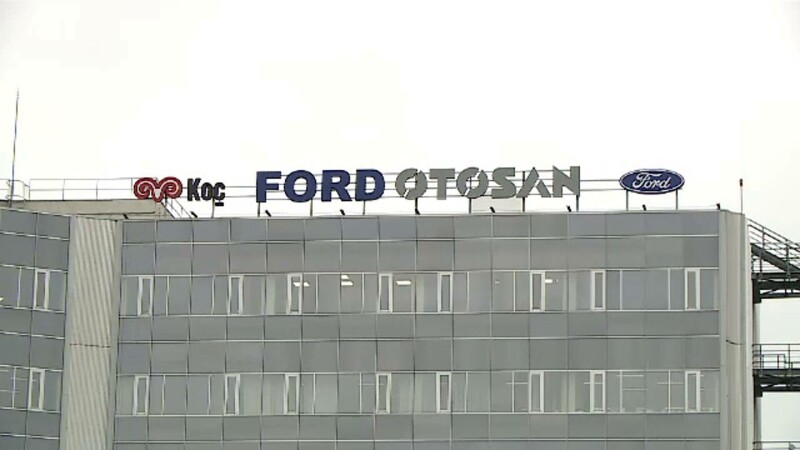 O avarie majoră a lăsat Craiova &icirc;n frig. Un cazan defect a lăsat 40.000 de apartamente fără căldură și a &icirc;nchis fabrica Ford