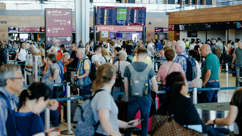 Pasageri aeroport Berlin