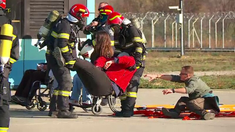 exercitiu prabusire avion