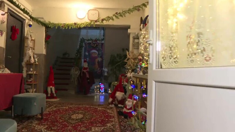 bloc impodobit de craciun