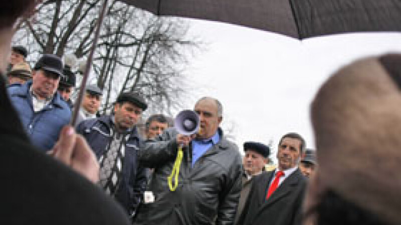 Proteste la ALRO Slatina