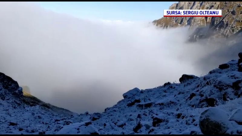 Primele ninsori din acest an au închis Transalpina. Când se închide Transfăgărășan