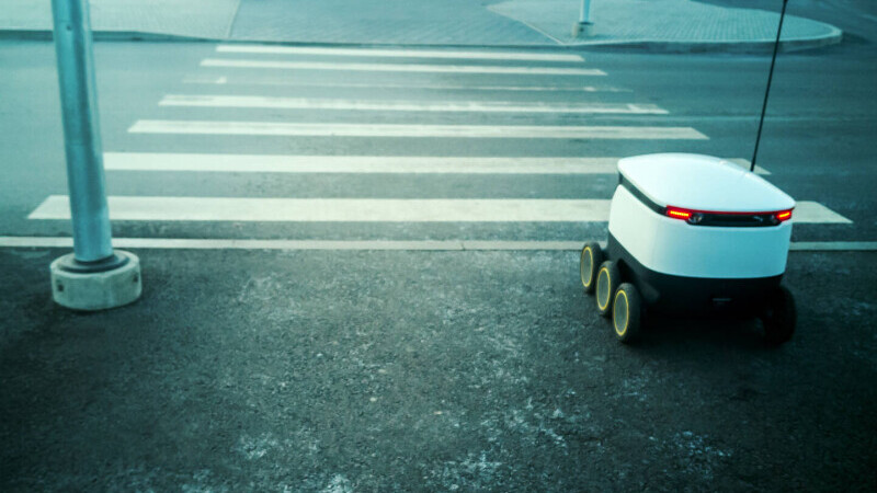 roboti mancare livrare