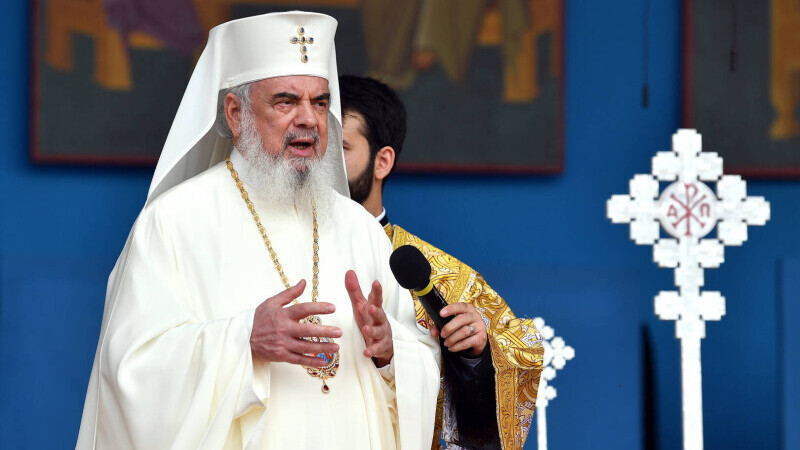 Mediul de afaceri îi cere Patriarhului Daniel să spună oamenilor clar să se vaccineze: ”Aveți puterea de a opri nenorocirea!”