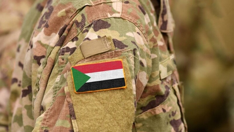 Armata Sudanului a lansat o campanie de arestare a activiștilor și jurnaliștilor. Ce se întâmplă cu premierul țării