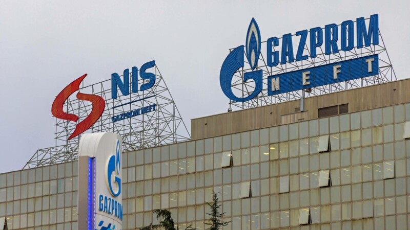 Scandal de spionaj la NIS Petrol, proxy-ul Gazprom în România. Au loc percheziții DIICOT