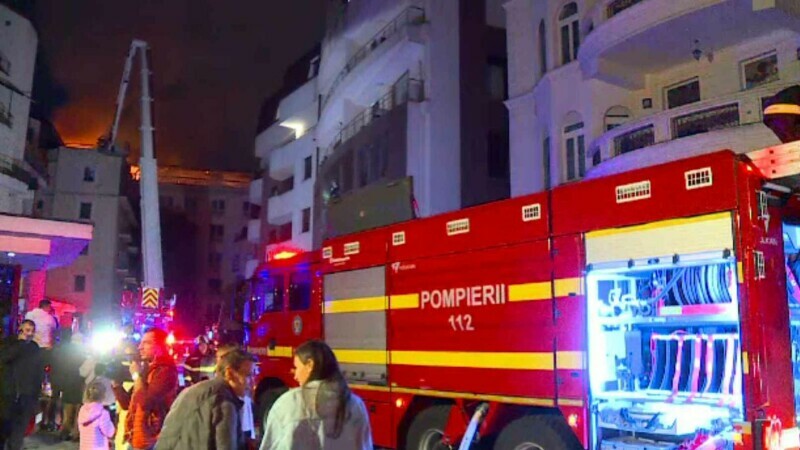 Incendiul în Cartierul francez, lichidat cu greu de pompieri. Clotilde Armand a anunțat o anchetă