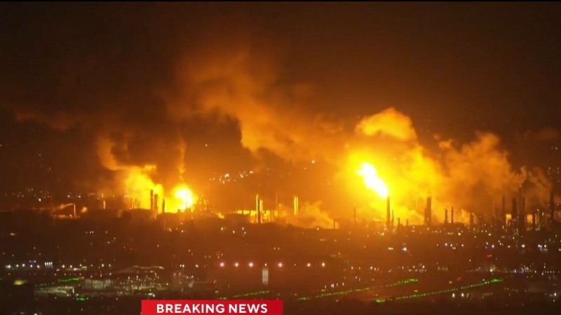 incendiu rafinarie sua