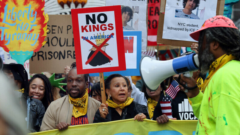 PROTEST NO KINGS SUA