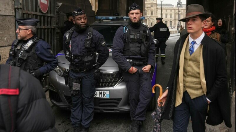 barbat misterios luvru