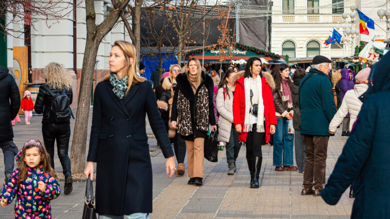 oameni pe strada, timisoara