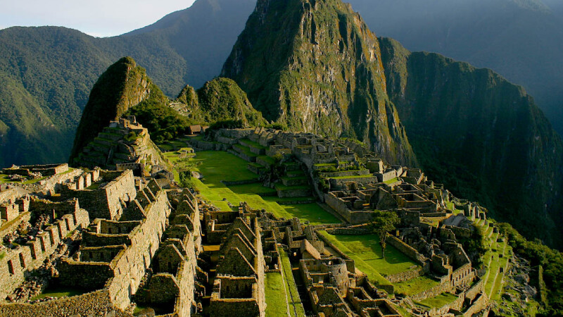 Templele de la Machu Picchu, afectate de un incendiu de padure