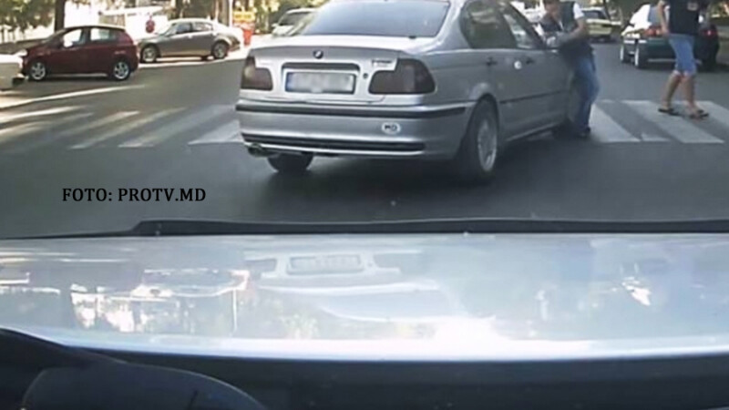 smecher cu BMW din Moldova calca intentionat un om
