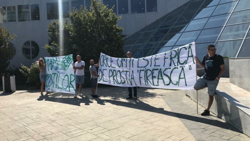 protest Dancila
