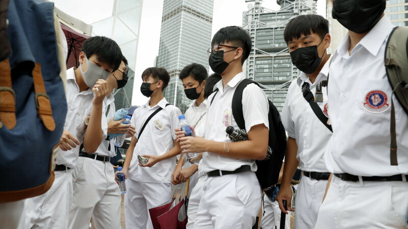 Sute de elevi şi studenţi din Hong Kong, de partea manifestanților. Au boicotat cursurile