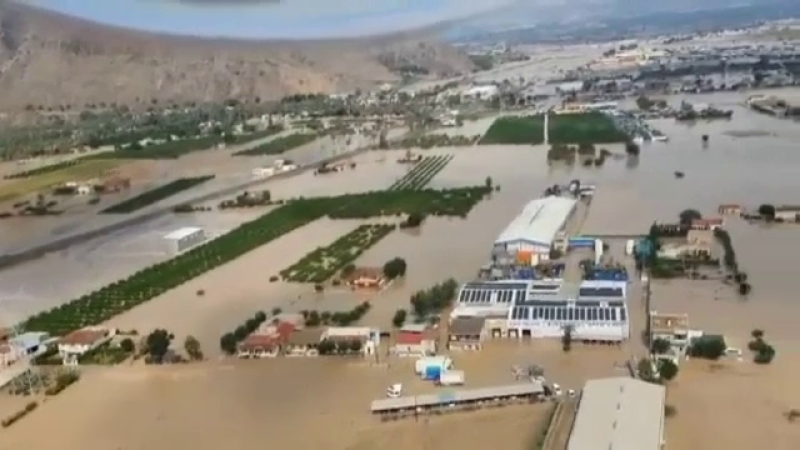 Urmările inundațiilor devastatoare din Spania. Armată și elicoptere, în ajutorul populației