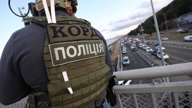 Pregătiri pentru un atentat terorist, în Kiev. Un bărbat ameninţă că va distruge un pod - 1