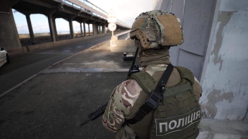 Pregătiri pentru un atentat terorist, în Kiev. Un bărbat ameninţă că va distruge un pod - 8