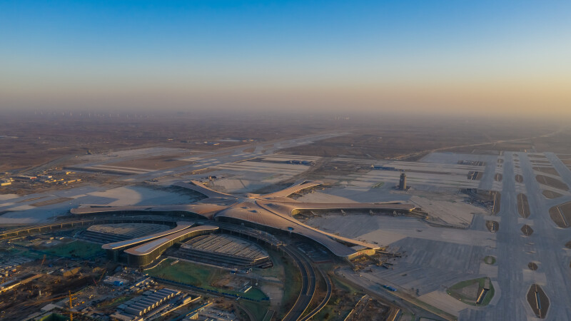 Chinezii au reuşit să contruiască un aeroport gigantic lângă Beijing