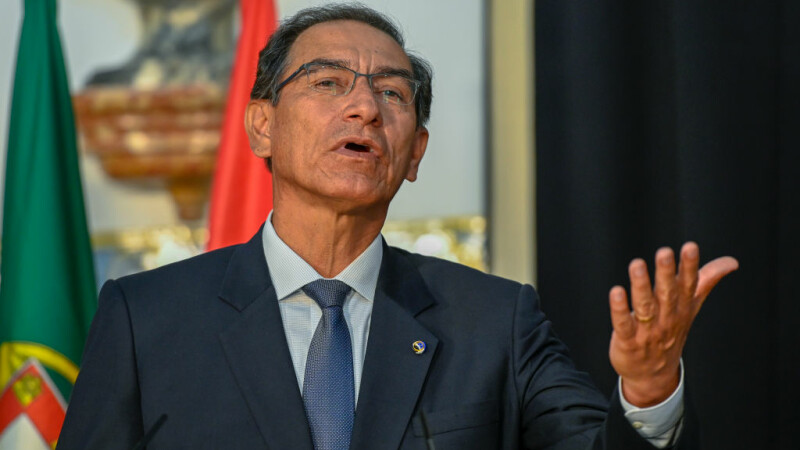 Președintele din Peru ar putea fi destituit din cauza unui cântăreț. Ce a decis Parlamentul