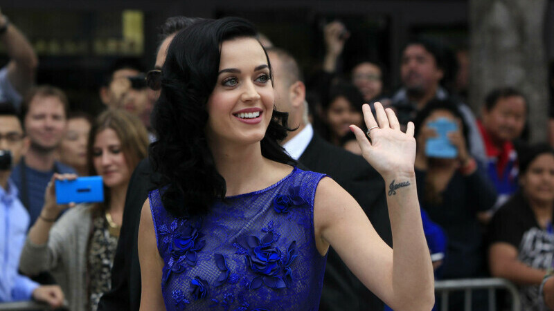 Katy Perry a vândut drepturile de autor