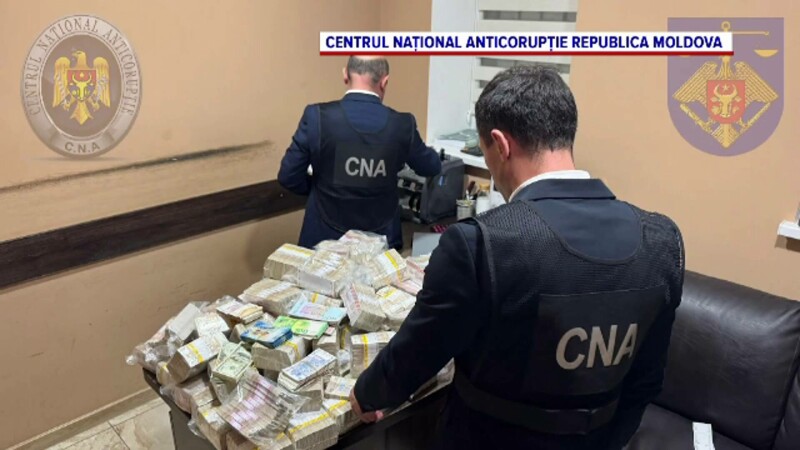 Procurori bani retinere