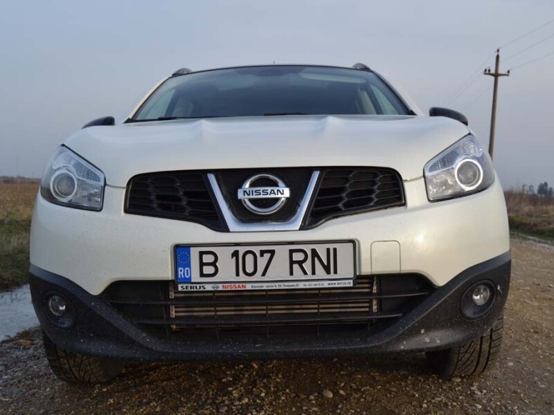 Nissan Qashqai +2 - 24