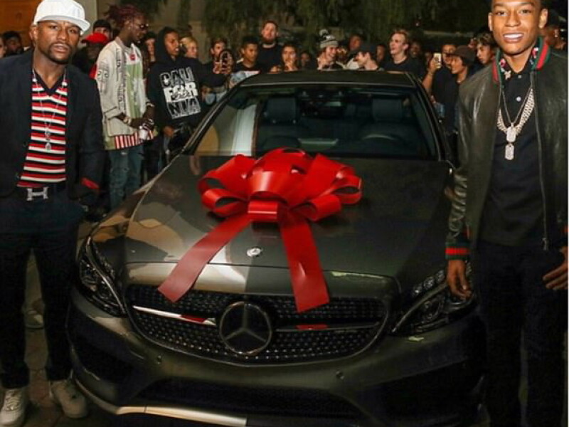Cadoul facut de Floyd Mayweather fiului sau, de