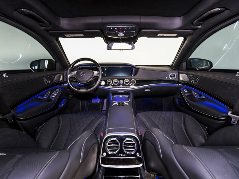 Mercedes-ul de 500.000 de dolari cu care poti pleca la razboi. Cum arata la interior limuzina