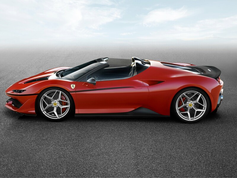 Masina de lux prezentata de Ferrari va fi vanduta intr-o singura tara! Doar 10 oameni vor putea conduce aceasta bijuterie
