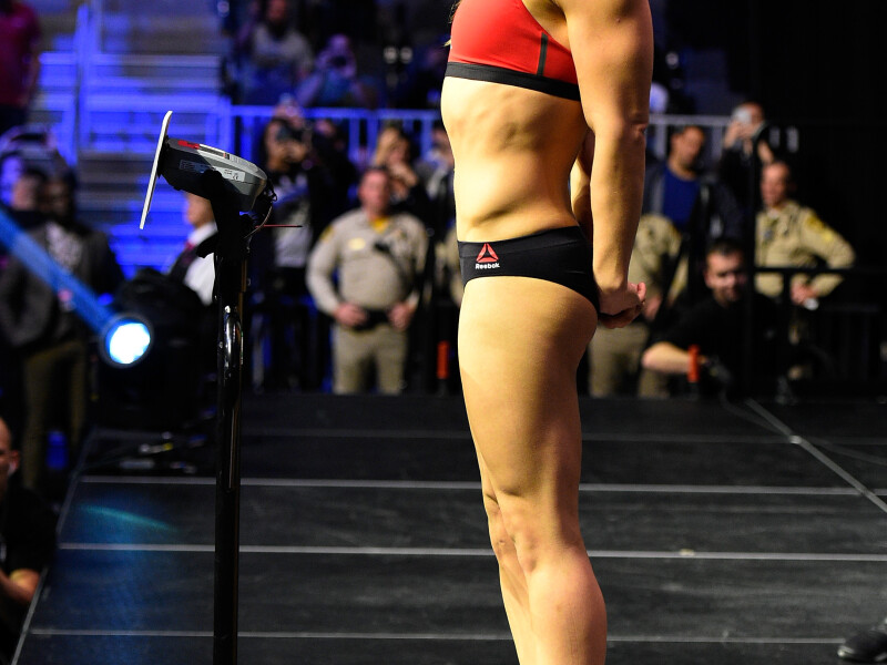 Meciul anului in MMA-ul feminin: Ronda Rousey si Amanda Nunes au facut spectacol la cantar. Ronda, intr-o superforma