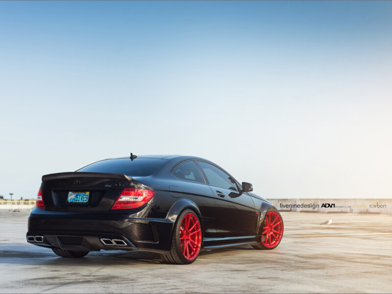 Mercedes C63 AMG Black Series - 6