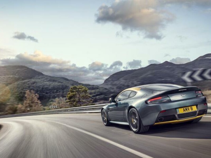 aston martin geneva 2014 - 2
