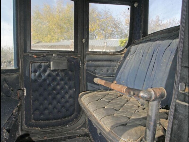 1910 Detroit Electric Model D - 1