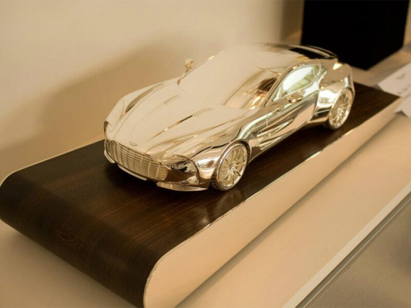 Macheta Aston Martin
