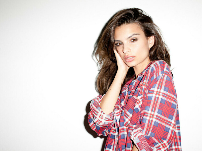 Emily Ratajkowski