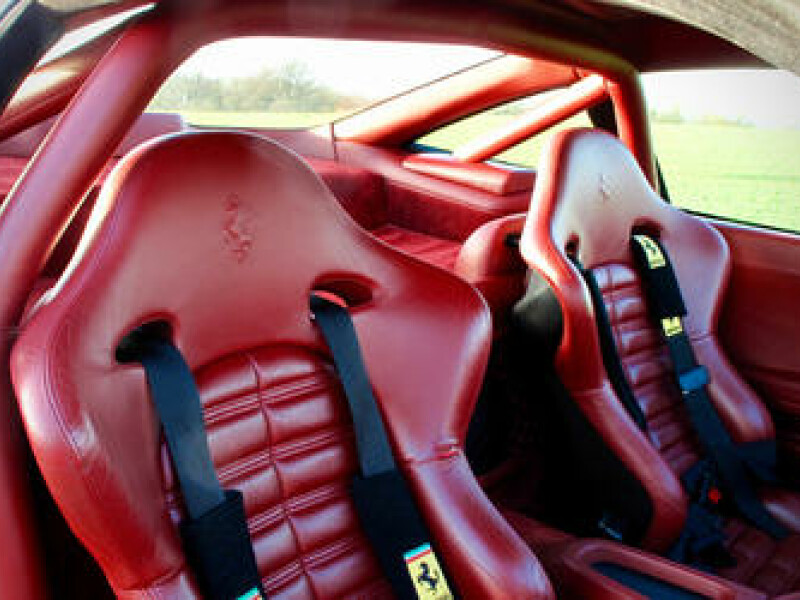 Acest Ferrari rar a stabilit recordul mondial de viteza! Acum a fost scos la vanzare pentru o suma incredibila