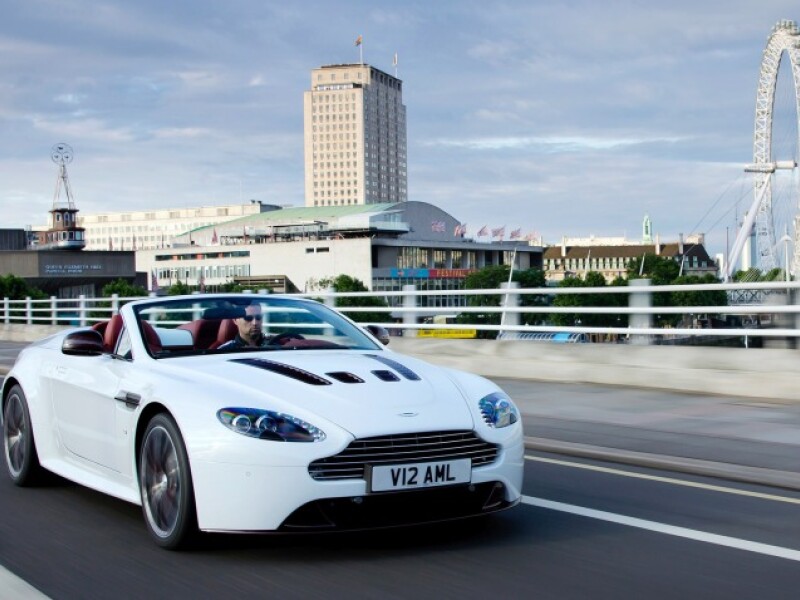 Aston Martin V12 Vantage Roadster