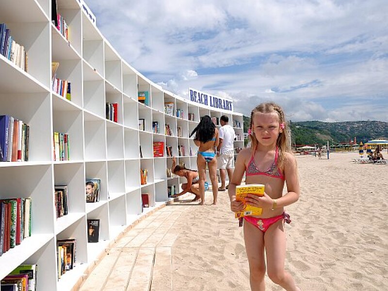 biblioteca, plaja, Albena, Bulgaria