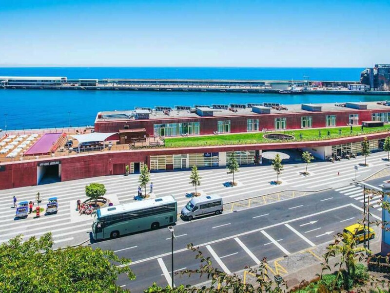 Cat te costa sa dormi o noapte in hotelul lui Cristiano Ronaldo. Starul Realului a deschis un complex superb in Madeira