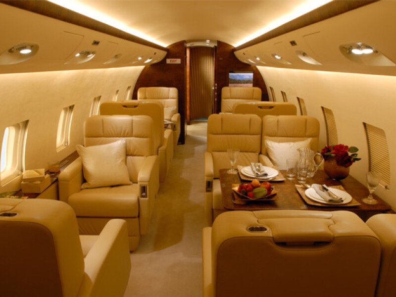 Bombardier Challenger 850