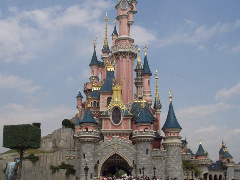 Disneyland Park, Franţa