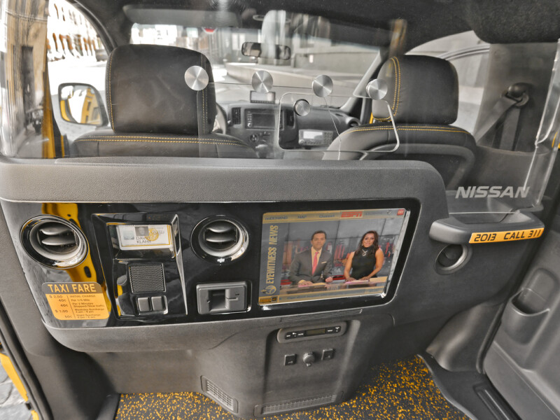 Nissan NV200 Mobility Taxi - 4