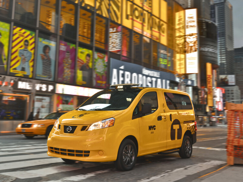 Nissan NV200 Mobility Taxi - 8