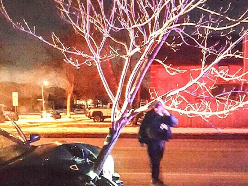 Povestea fabuloasa a acestei fotografii! Pe cine au gasit politistii in masina care mergea asa