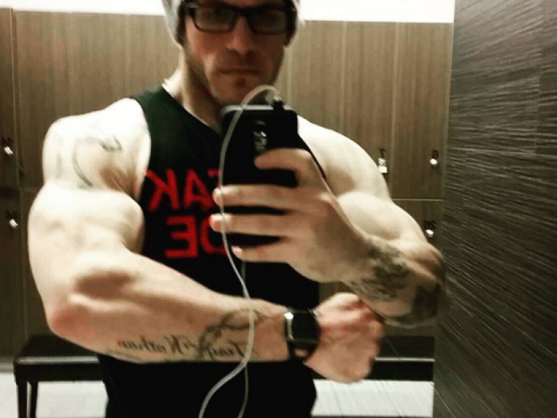 Doctorul i-a spus ca risca sa moara pana la 30 de ani daca nu slabeste. Cum arata dupa ce a dat joc 83 de kilograme