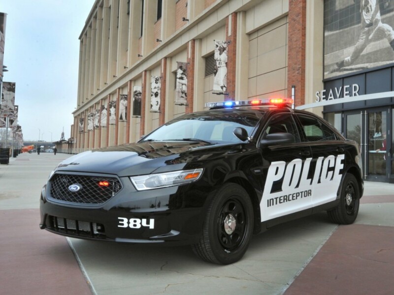 Masinile de politie pe care n-ai vrea sa le ai vreodata pe urme. Topul celor mai rapide vehicule ale politistilor americani :)