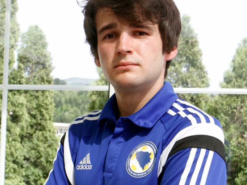 Un pusti de 22 de ani este cel mai tanar antrenor care a primit licenta Uefa A. Vrea sa ajunga in in Premier League