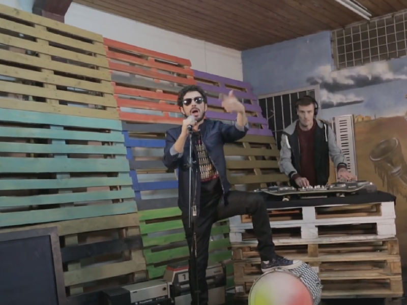 What's Up feat. Moculescu Moga - Tanar si nebun (Traieste-ti viata) official video